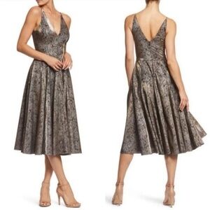 Dress the Population Delilah Metallic Midi Dress